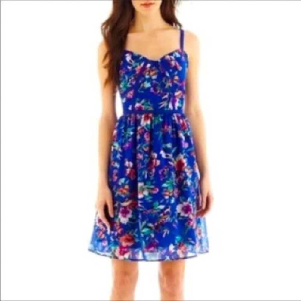 Nicole By Nicole Miller size 16 Blue Floral Fit Flare Adjustable Strap Dress - Picture 1 of 3